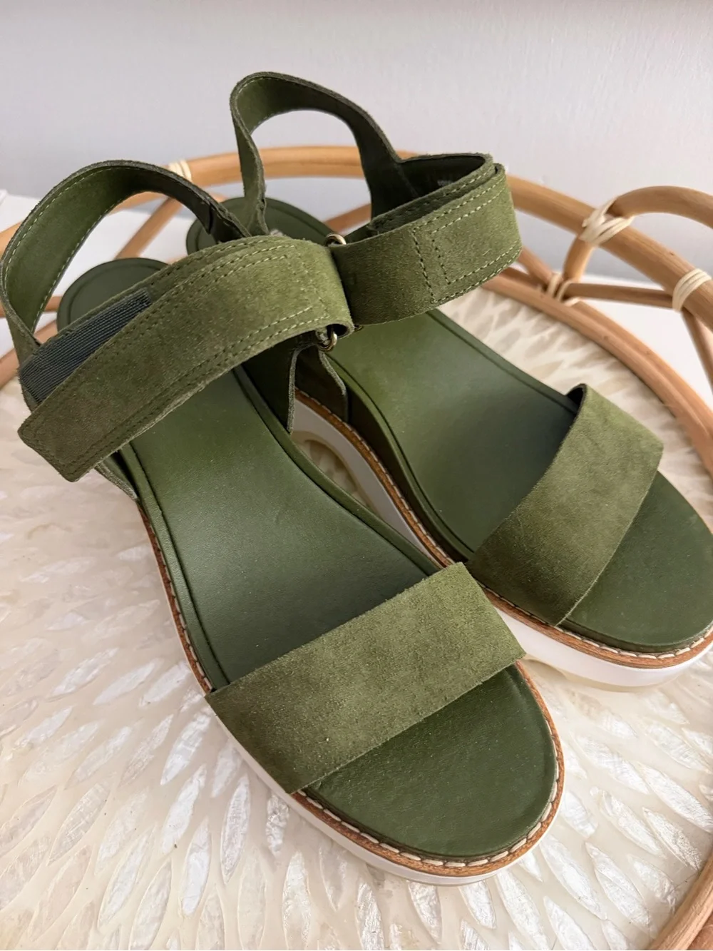 Sorel Women’s Olive Green Suede Platform Sandals